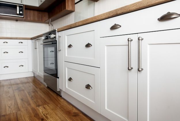 Things You Need To Know Before Painting Kitchen Cabinets