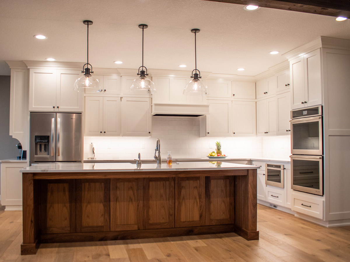 refinishing old wood cabinets        <h3 class=