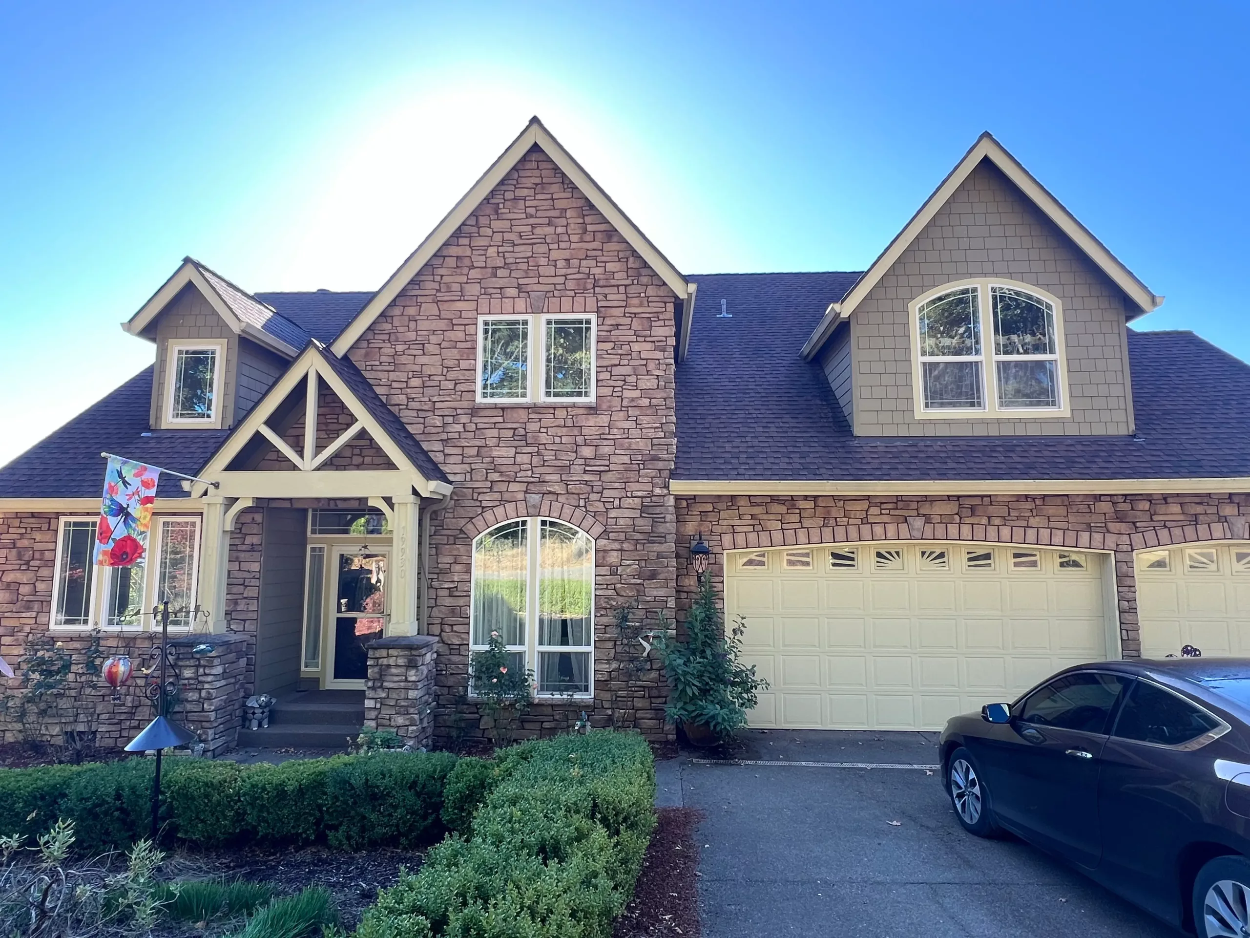 photo of a house in Beaverton paint job by JK Paint