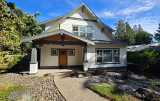 a newly painted house in lake oswego, oregon by jk paint and contrracting